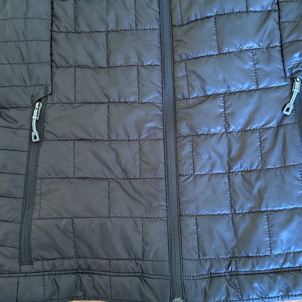 Patagonia Women’s Nano Puff Vest XS - Picture 5 of 9